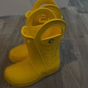 CROCS Yellow Rain & Snow Boots Lightweight Waterproof Design